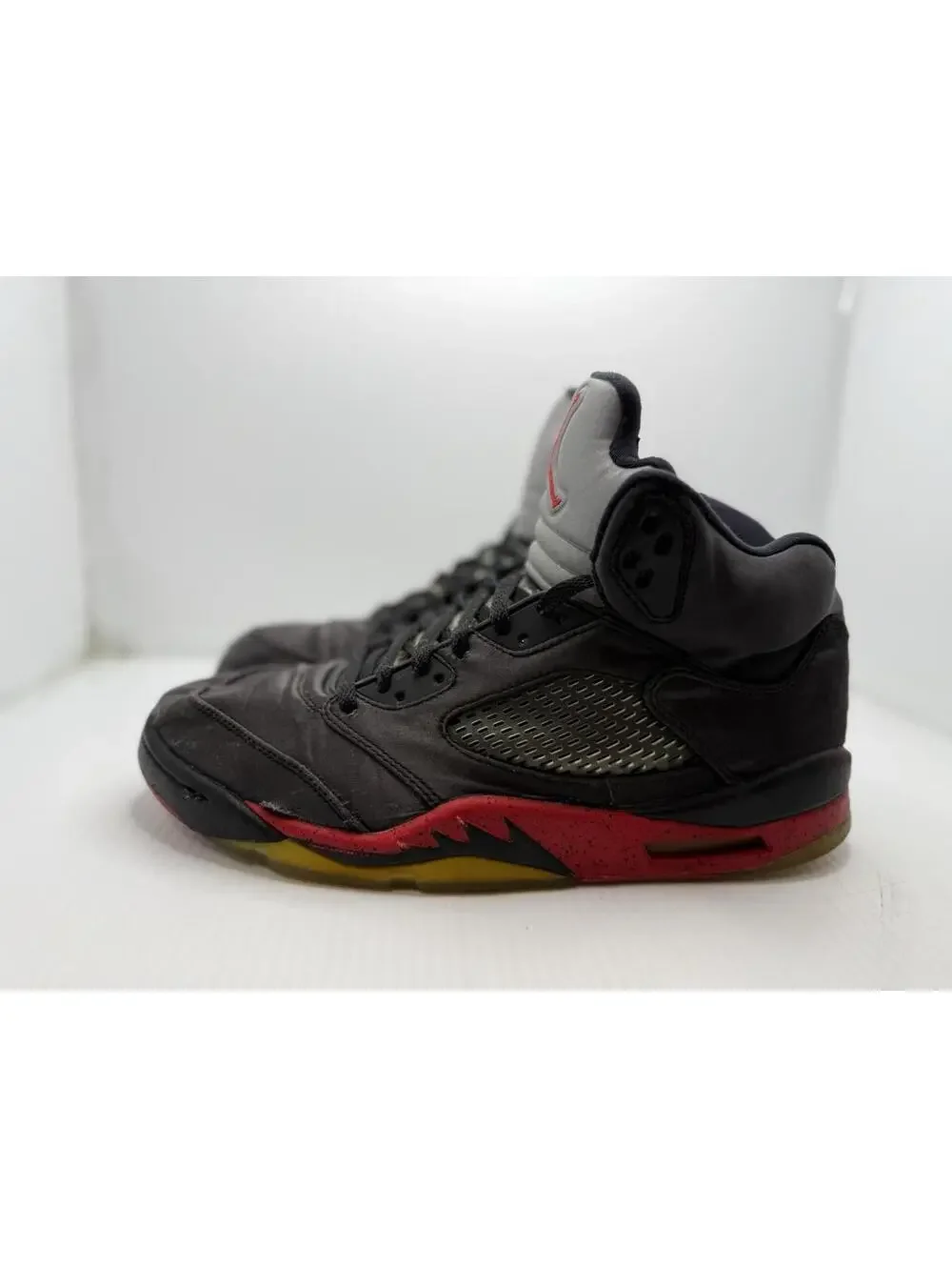 Nike Jordan 5 Retro Satin Bred 2018 Mens sz 12 Sneakers Shoes